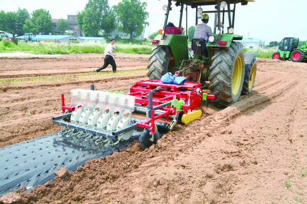 올해도 코로나19의 지속으로 농산업 부문의 어려움은 가중될 것으로 전망되고 있다.
