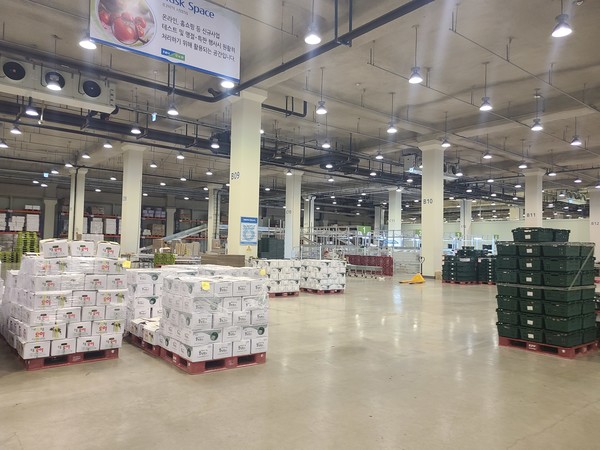 2013년 개장한 안성물류센터는 농산물 물류 효율화 제고를 위해 지난 3월 내부 시설 개선 작업 등을 완료했다. 