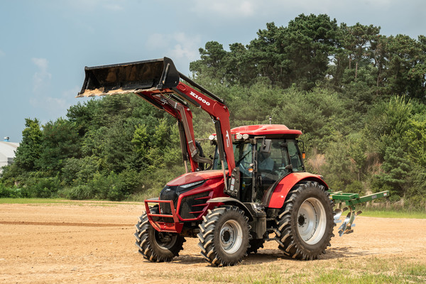 TYMICT의 자율주행트랙터 시연모습