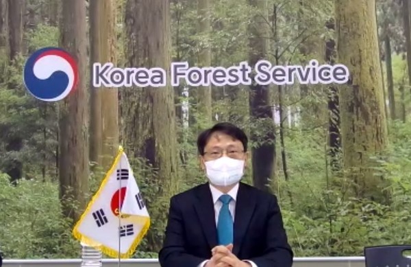 환영사를 하고 있는 박은식 산림청 국제산림협력관. 사진제공 산림청.