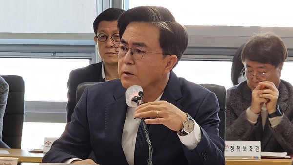 29일 실국원장회의를 주재하고 있는 김태흠 충남지사