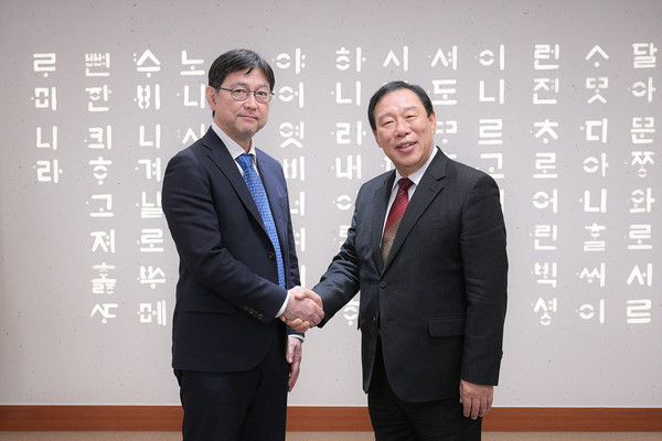 마에카와 나오유키 JETRO 서울사무소장과 최민호 세종시장은 20일 한일 기업활동 촉진 방안을 논의했다.