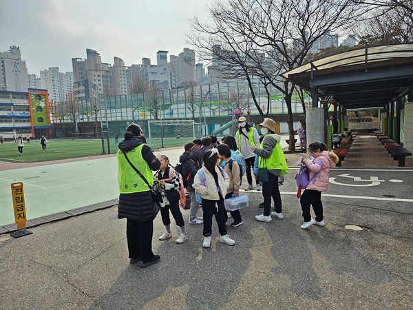 정선희 의원은 지난 19일 서울시 성동구 워킹스쿨버스 현장을 방문했다.