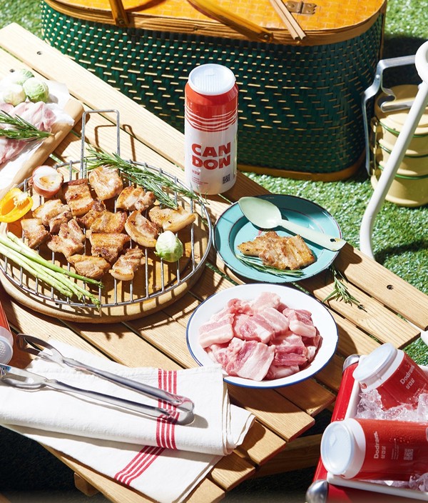 캠핑 시즌을 맞아 더욱 주목을 받고 있는 도드람 캔돈.