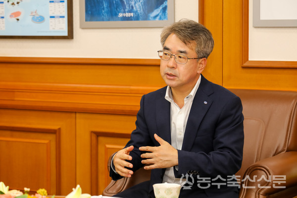 김기성 대표이사