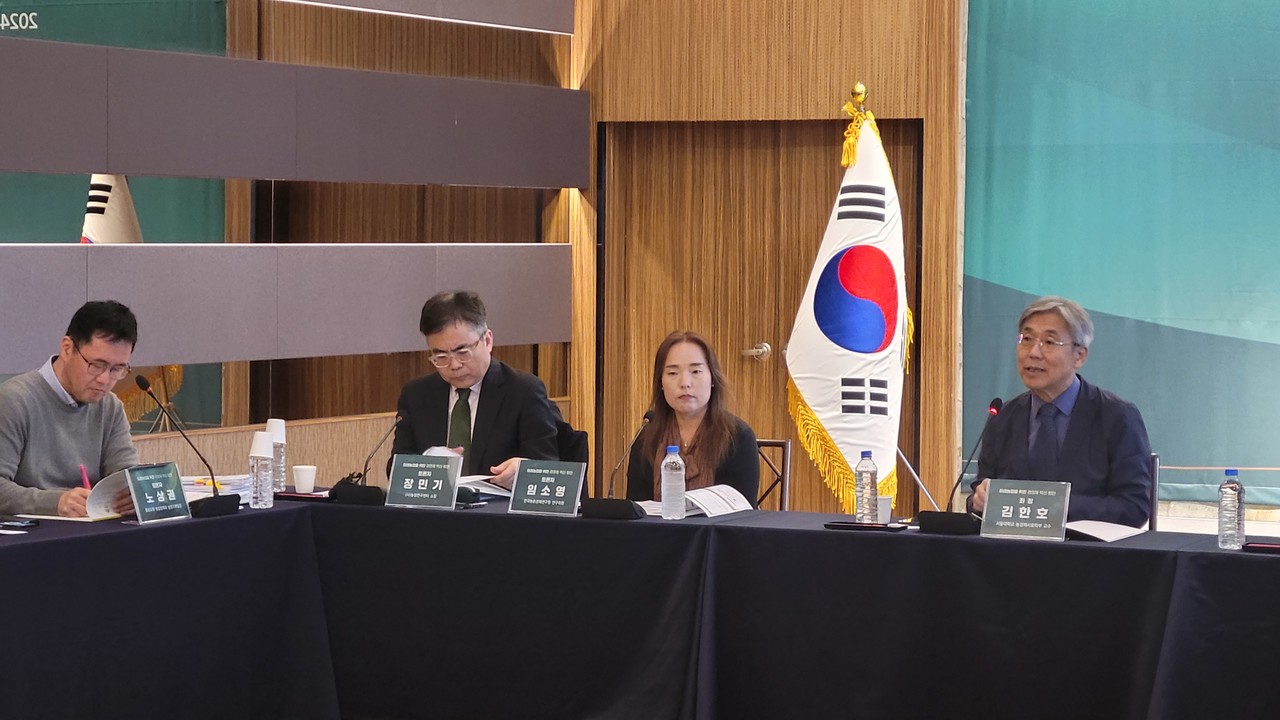 대통령소속 농어업·농어촌특별위원회는 11일 '미래농업을 위한 경영체 혁신방안'이라는 주제로 정책토론회를 개최했다.