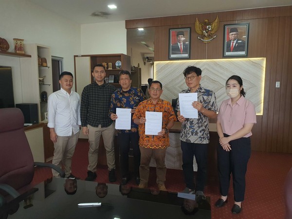 긴트는 플루바 오토 출시 1년만인 지난해 1월 인도네시아 농업개발청과 플루바 오토 보급을 위한 업무협약(MOU)을 체결하면서 아시아 농기계 시장을 향한 도전을 시작했다.