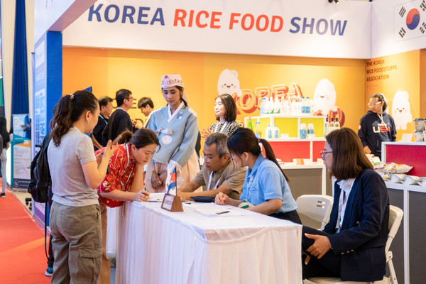 케이-라이스푸드(K-Ricefood) 바이어 상담회에서 우리 쌀가공식품에 대한 문의가 이어지고 있다. 실제로 지난해 쌀가공식품은 역대 최고 수출 실적을 기록했다.