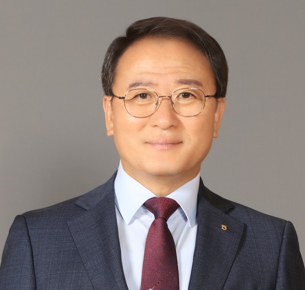 농업 경제사업 대상을 수상한 함양농협의 강선욱 조합장