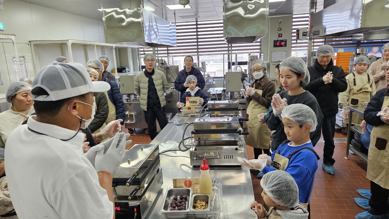 천안시티투어의 새로운 테마코스 ‘콘빵투어’ 운영 모습