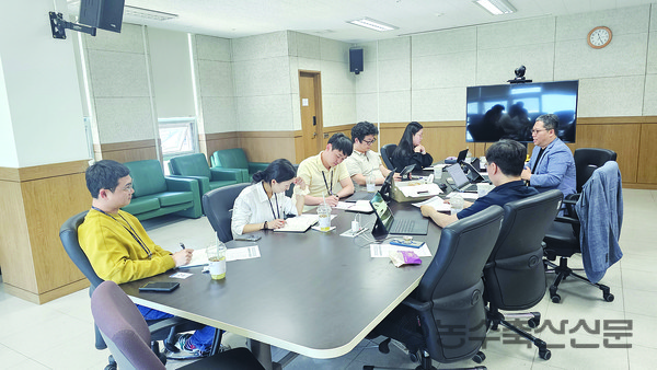 지난 5일 부산 영도구 한국해양수산개발원에서 열린 간담회의 전경. 이날 간담회에서 연구진들은 다양한 어촌활성화 사례와 시사점을 공유하고 어촌정책의 체감도 개선을 위한 방안에 대한 의견을 나눴다.