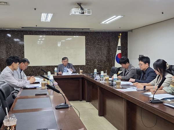 한돈협회 유통수급위원회 제1차 회의 모습.