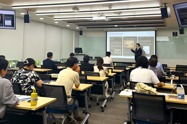 지난 27일 개최한 ‘2025 인터넷신문 데스크 초청 생명존중 세미나’ 장면.