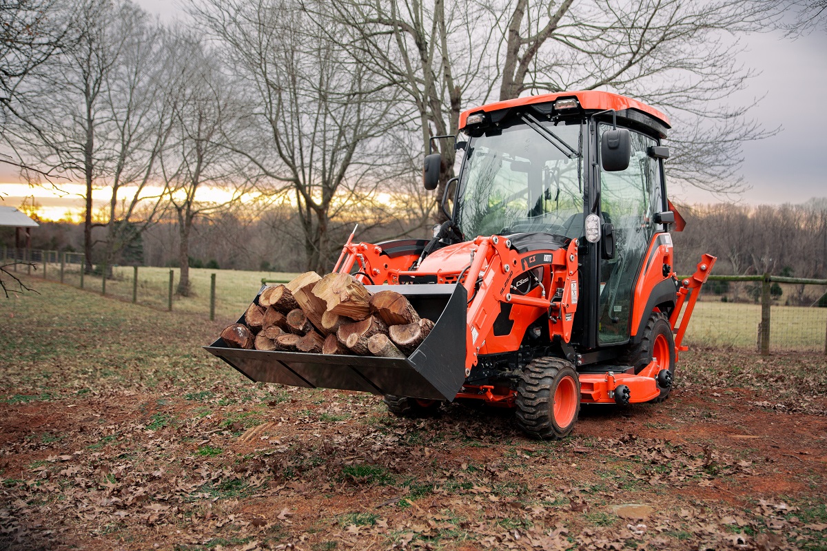 미국 트럼프 행정부가 우리나라에 상호관세에 확대 관세까지 부과하면서 한국 트랙터 업계의 미국 진출에 장애물이 조성됐다. 이에 한국 트랙터 업계는 수익률 조정, 현지화 전략 등을 통해 위기 돌파를 모색하고 있다.