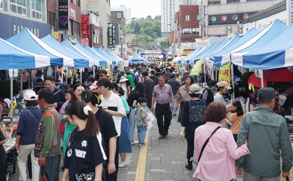 태안 오일장 모습.