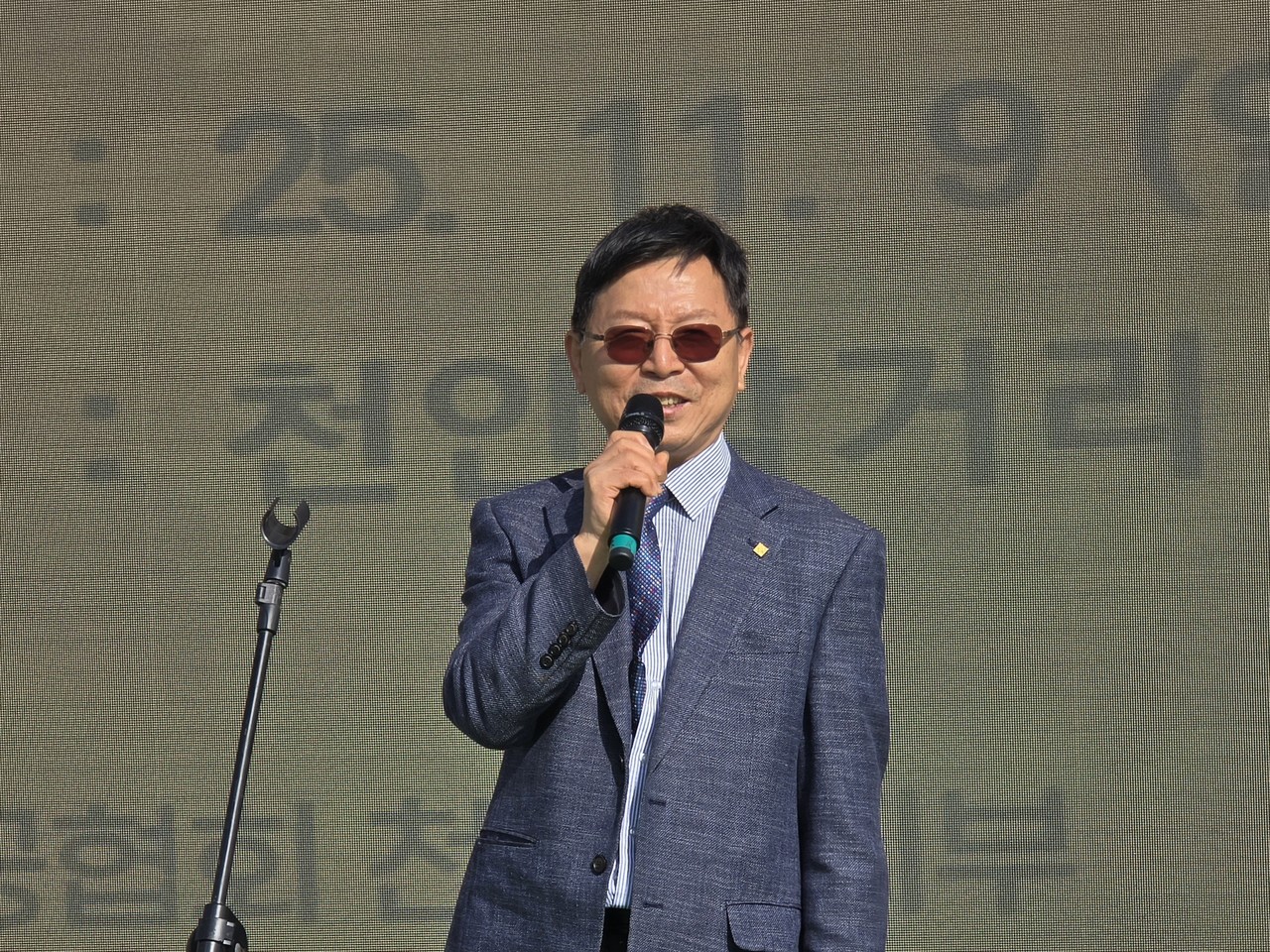 개회사를 하고 있는 한국떡류식품가공협회 천안시지부 현만섭 회장
