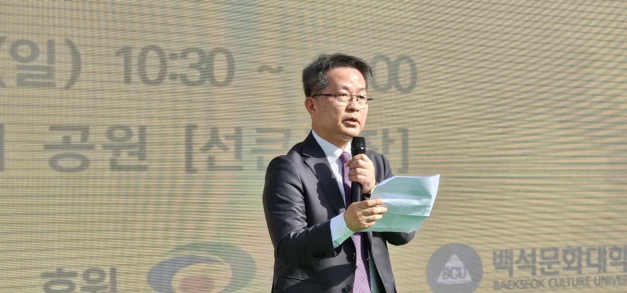 축사를 하고 있는 이경직 백석문화대학교 총장