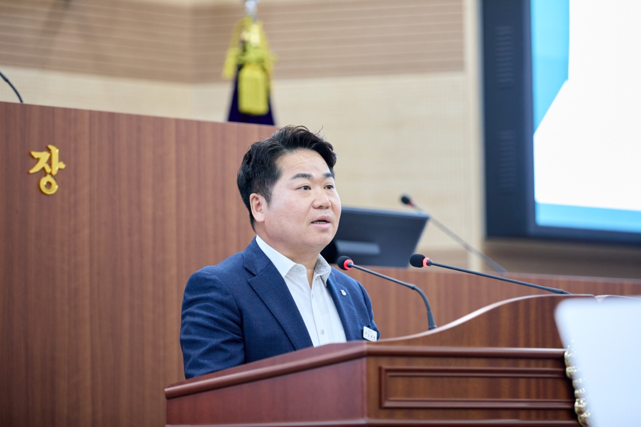 25일 시정연설을 하고 있는 오세현 아산시장